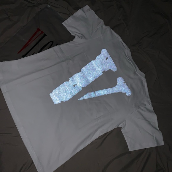 VLONE MEN T SHIRT SIZE S (REFLECTIVE) - Picture 5 of 5